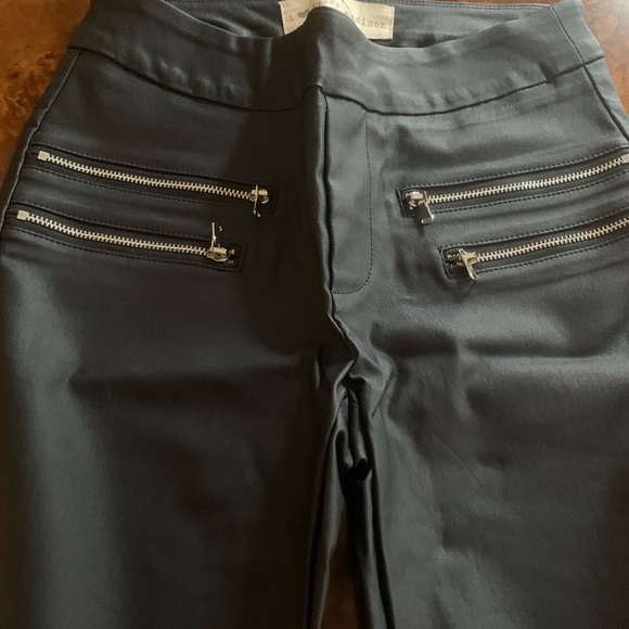 I love Tyler Madison pants - Picture 2 of 8